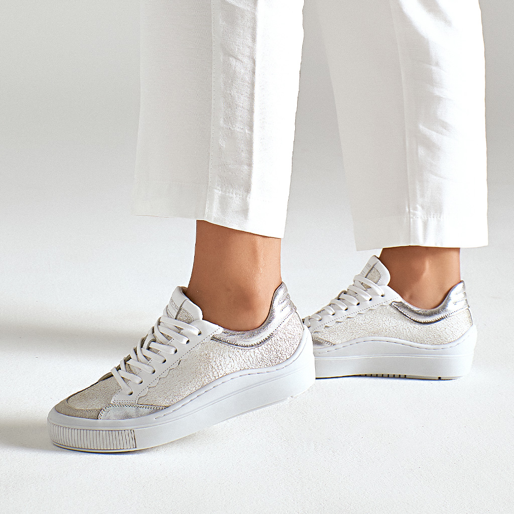 Inspiração: 5 tênis femininos para curtir o Carnaval 4 MOON DELUXE CLEAN