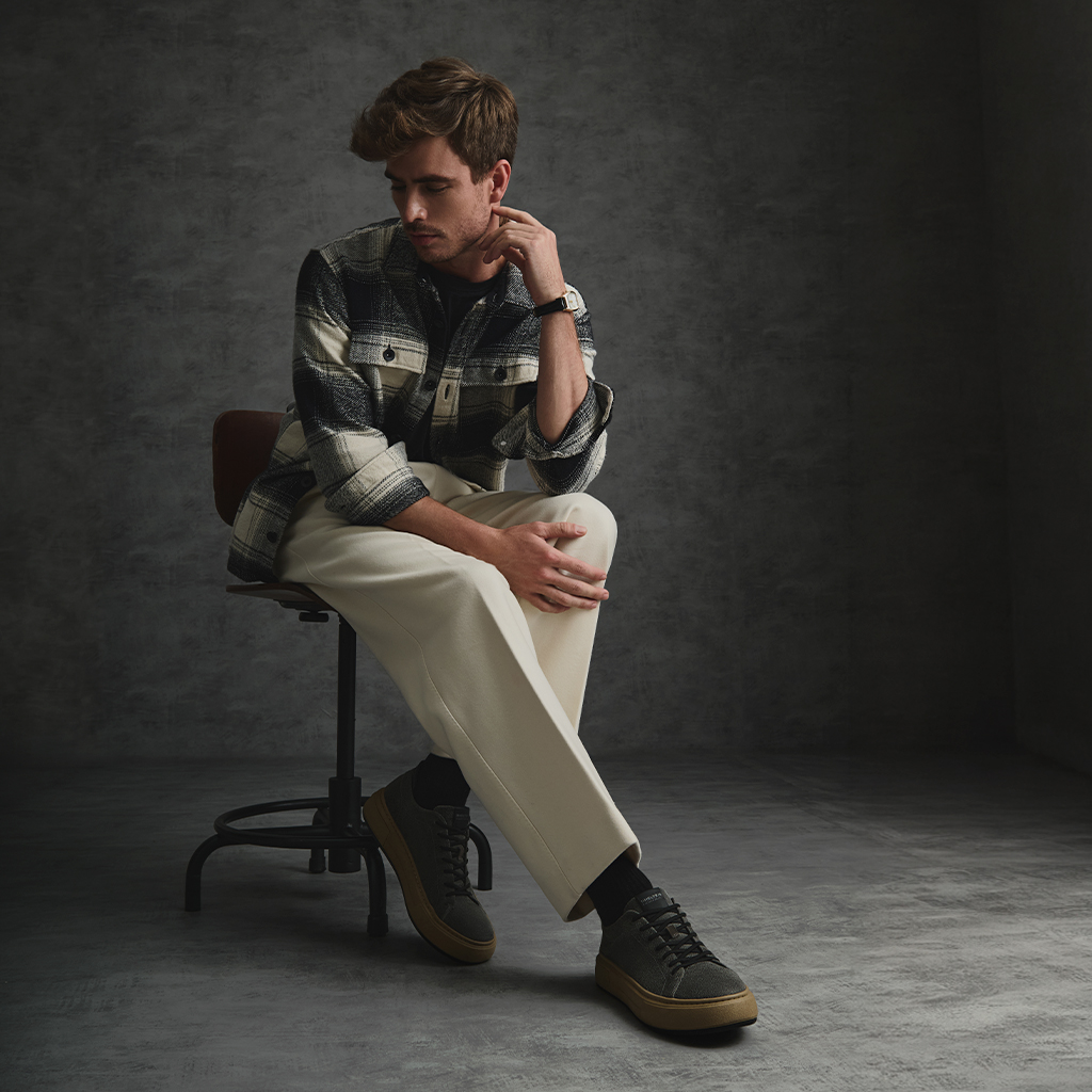 LOOK 02