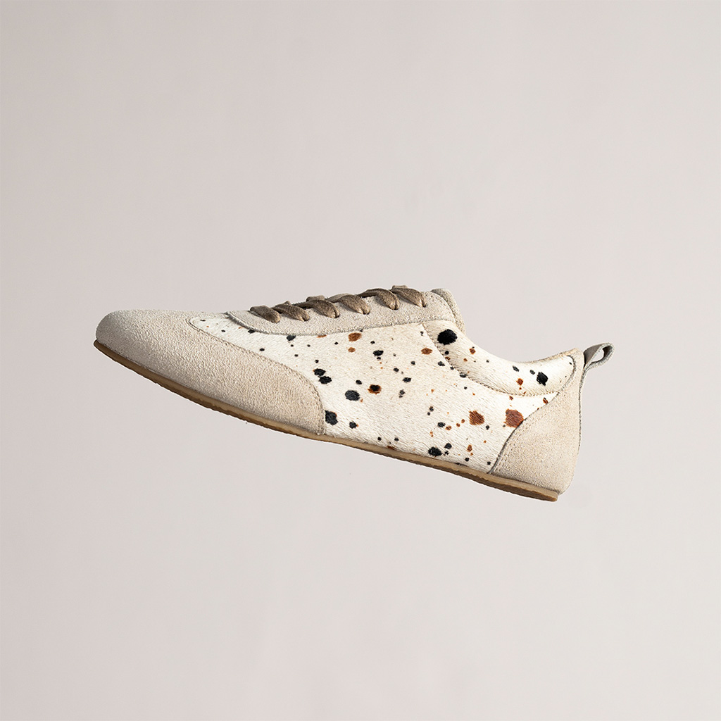 Sneakerina: descubra a origem, o que é e como usar a tendência da vez! 8 SNEAKERINA SHELTER COW PRINT 2