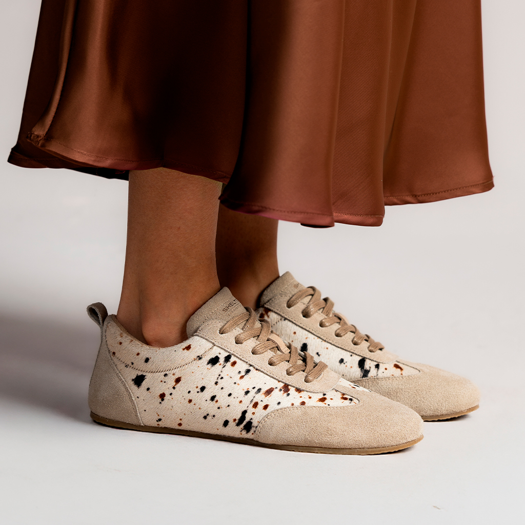 Sneakerina no look de verão: 5 dicas para você se inspirar! 10 SNEAKERINA SHELTER COW PRINT