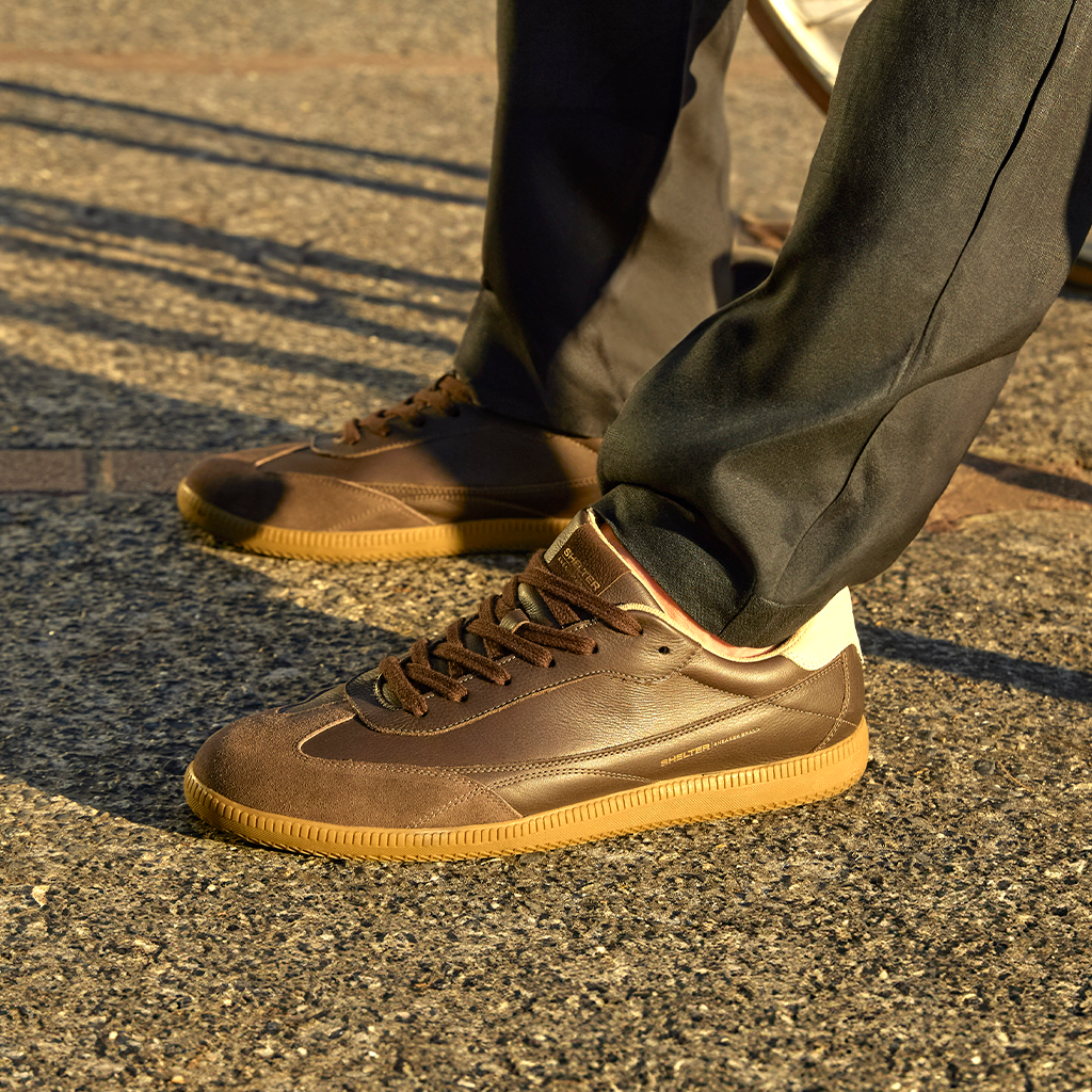 Corporate Cool: como abandonar o dress code social sem perder a elegância 6 LOW SUEDE BROWN