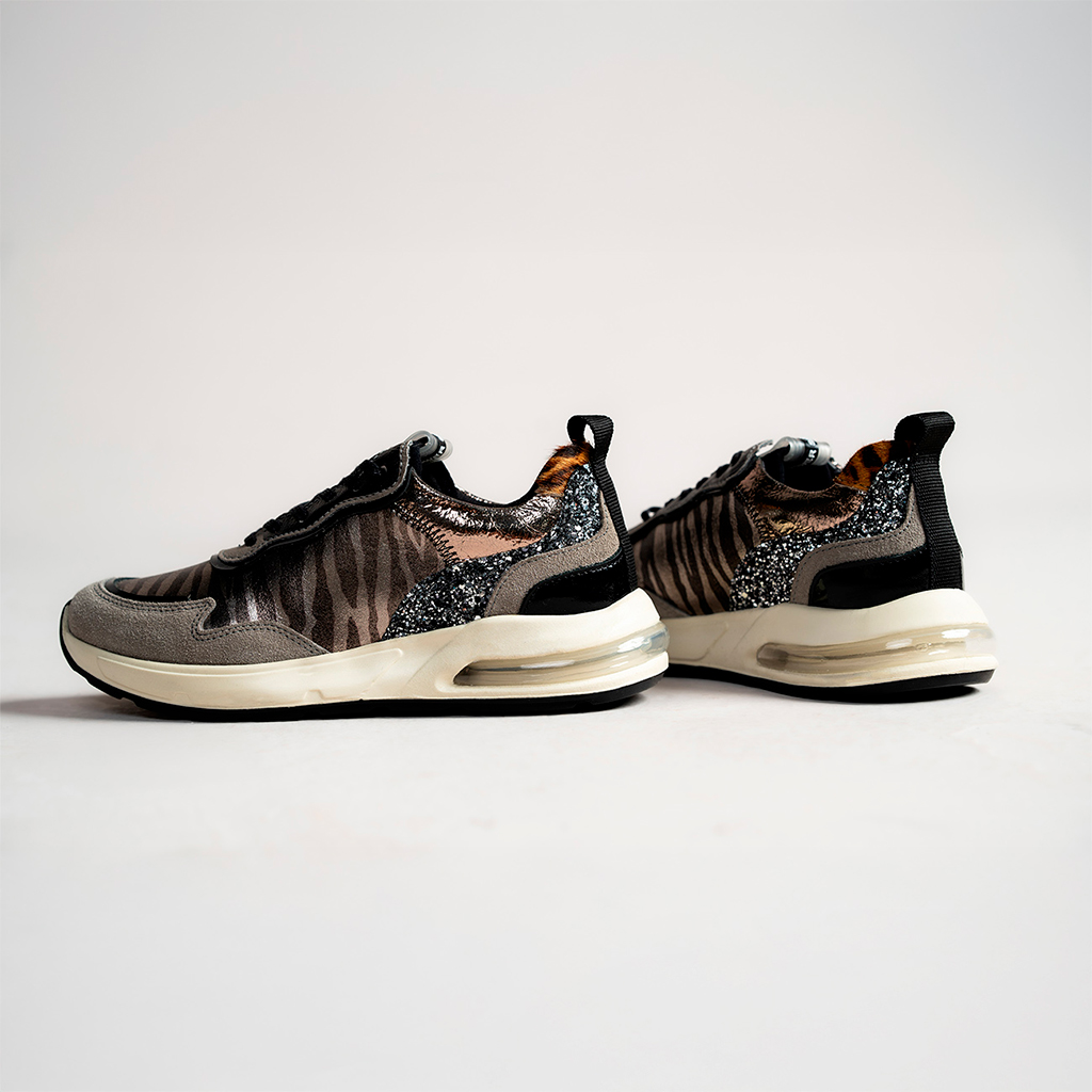 AIR SILVER ZEBRA