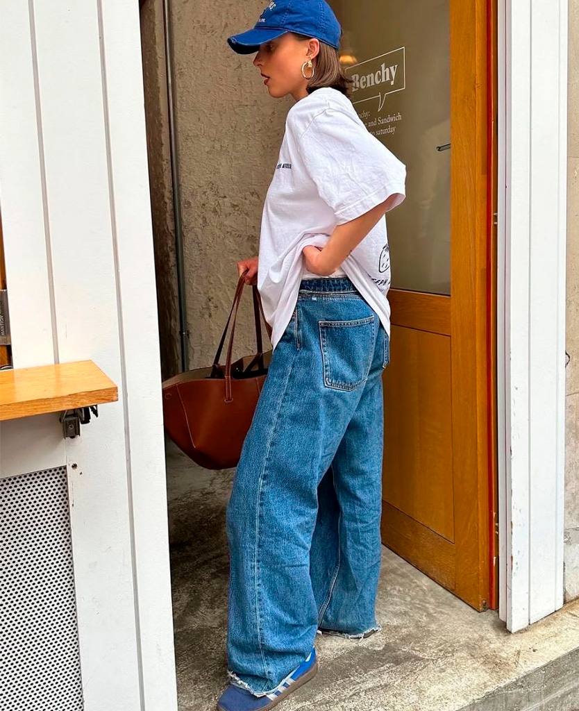Jeans e camiseta